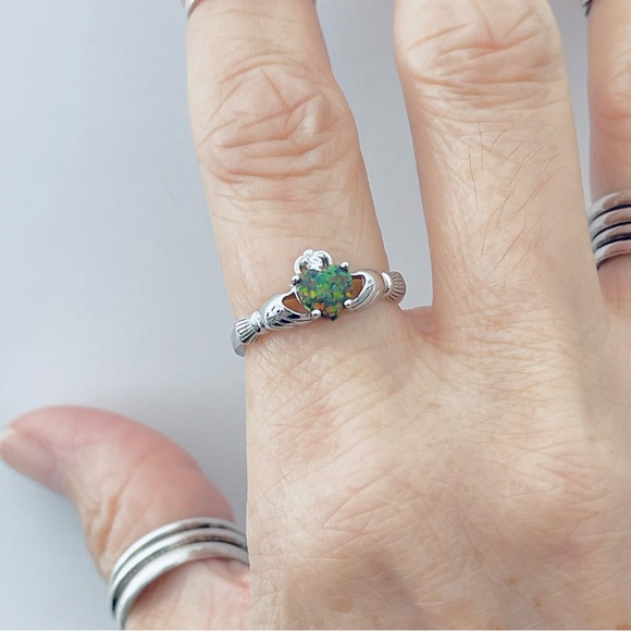 Sterling Silver Black Lab Opal Heart Claddagh Ring, Irish Rings, Crown Hearts - Picture 11 of 14